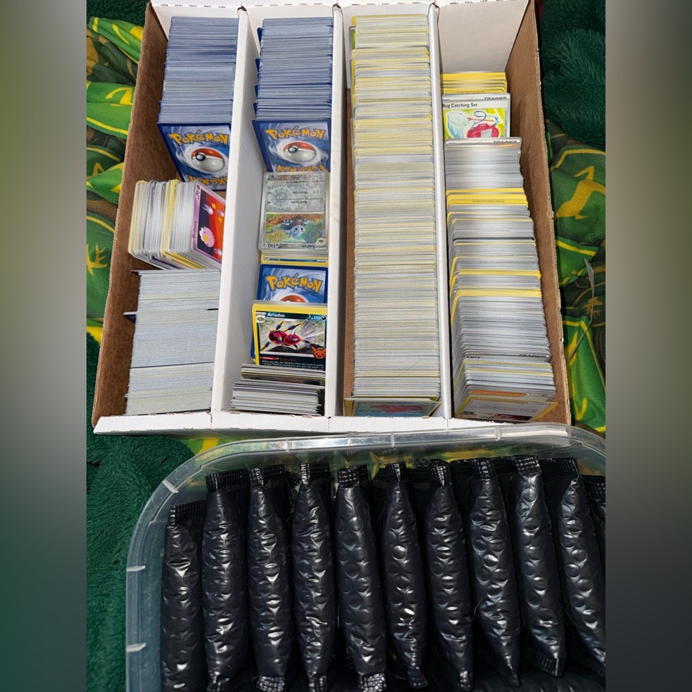 ✨Pokémon Pre-Made Mystery Card Packs✨ - Picture 2 of 3